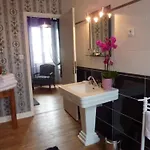 Oda ve Kahvaltı Maison D'hotes Les Belles De Mai Pontorson