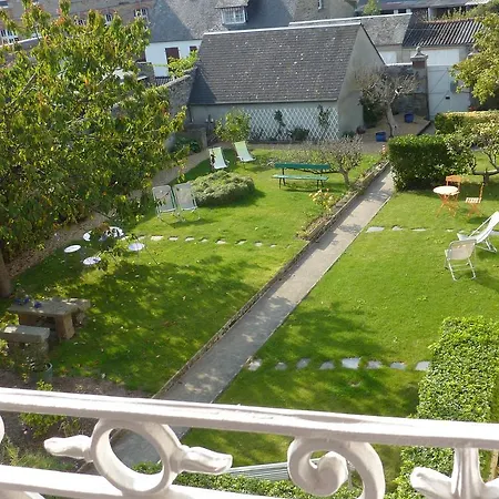 Maison D'hotes Les Belles De Mai 3*