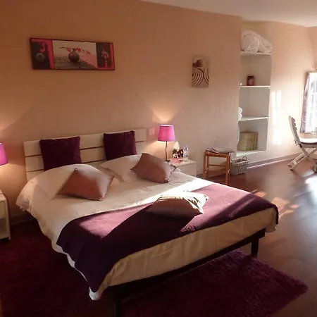 Maison D'hotes Les Belles De Mai 3* Pontorson
