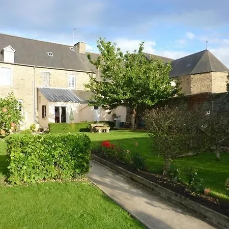 Maison D'hotes Les Belles De Mai Pontorson