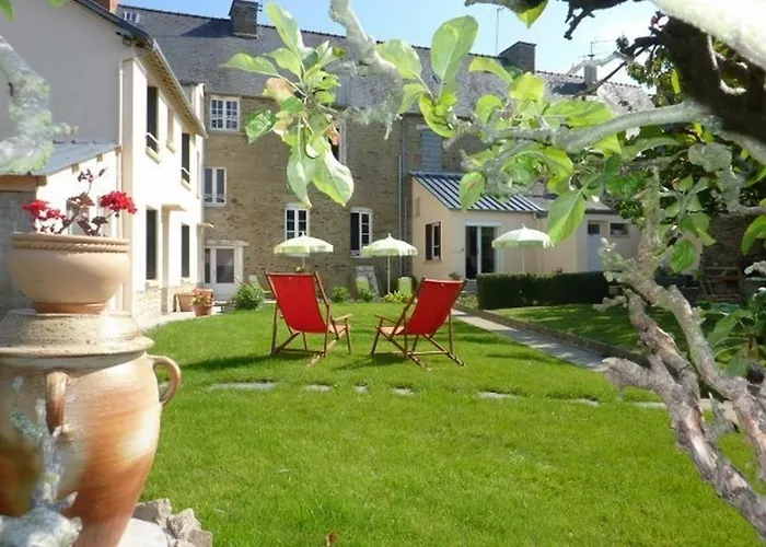 Bed & Breakfast Les Belles De Mai Pontorson